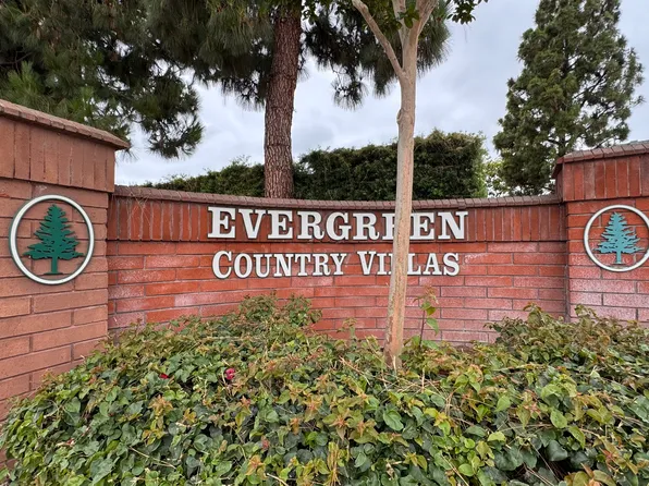 3547 W Greentree Cir #F, Anaheim, CA 92804