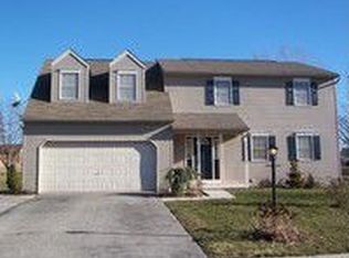 135 Steffie Dr, Mount Wolf, PA 17347