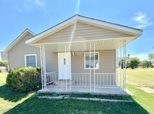 112 3rd St, Gorham, KS 67640