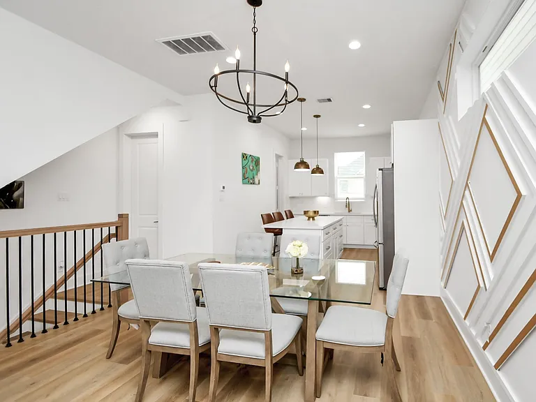 2015 Cochran St — Photo 10