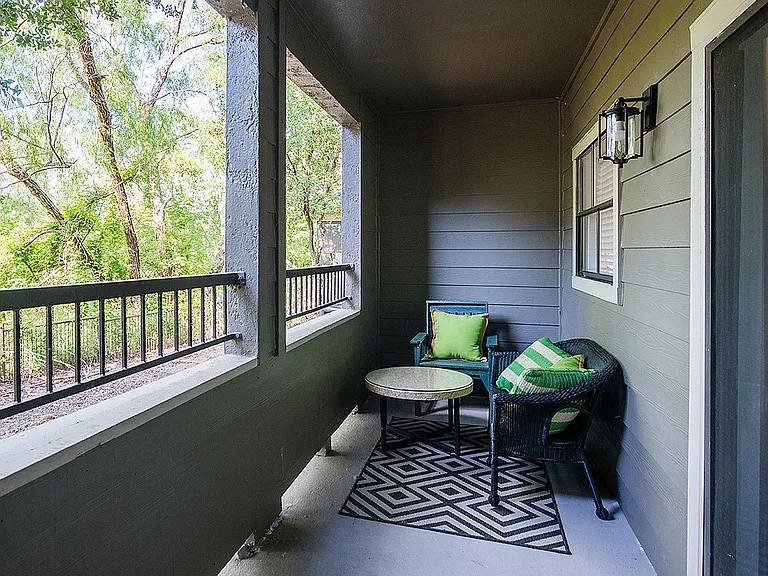 Walnut Hill Las Colinas — Photo 11