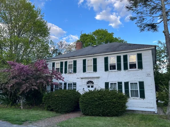 696 Washington St, Holliston, MA 01746