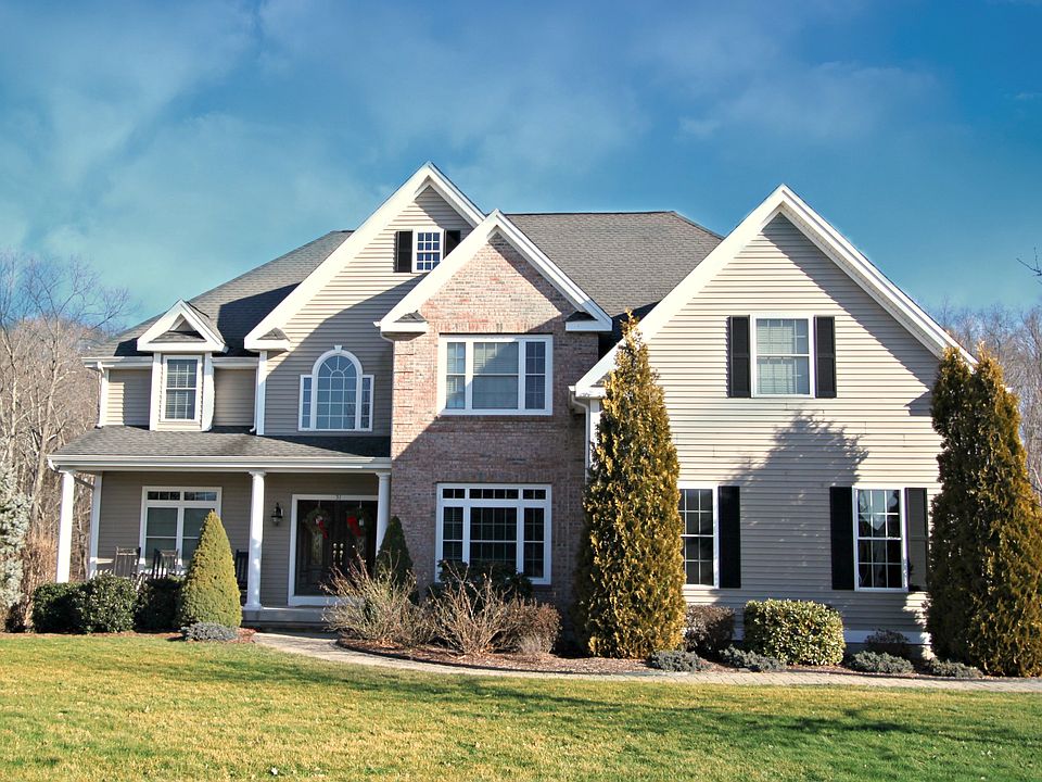 1st image of 51 Steele Farm Dr