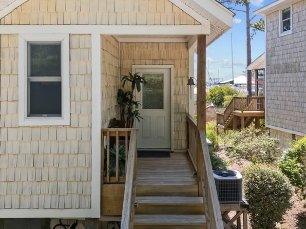 1404 Tosto Circle Apt 5, Oriental, NC 28571