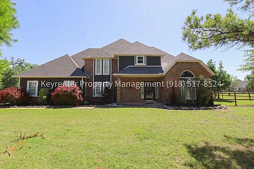 15641 E 85th Pl N Photo 1