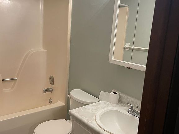 4th image of 708 Green Feather Ct #1