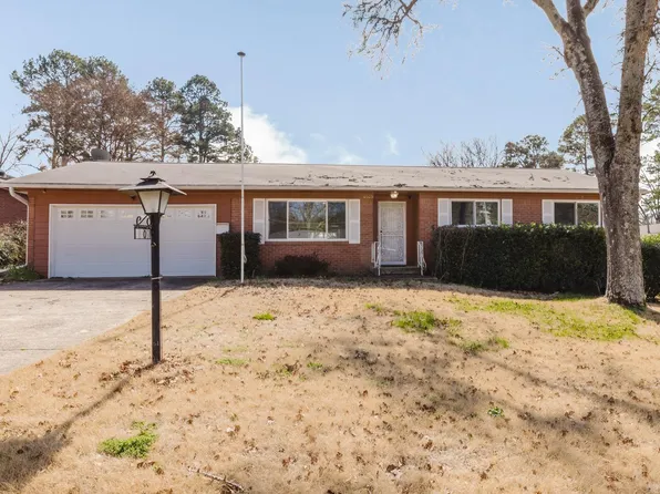 6909 Briarwood Dr, Little Rock, AR 72205