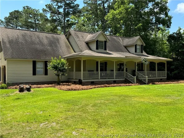 206 Wisteria Dr, Lumberton, NC 28360