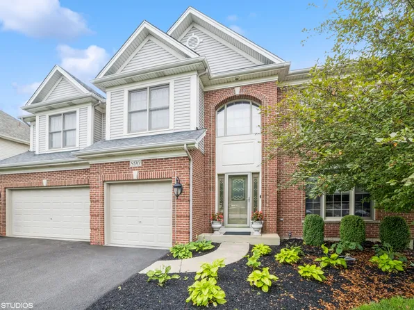 890 Tipperary St, Gilberts, IL 60136