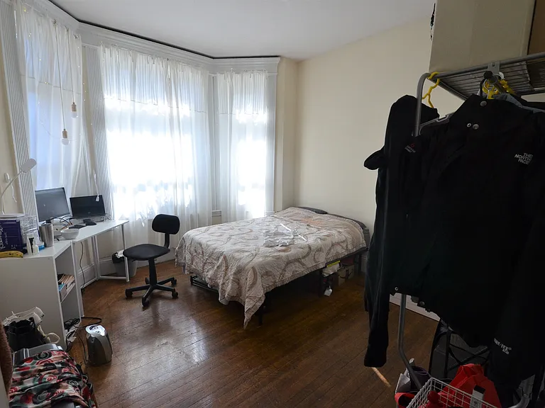 108 Peterborough St #1 — Photo 17