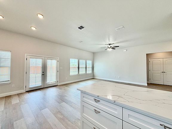5th image of 616 River Hills Dr