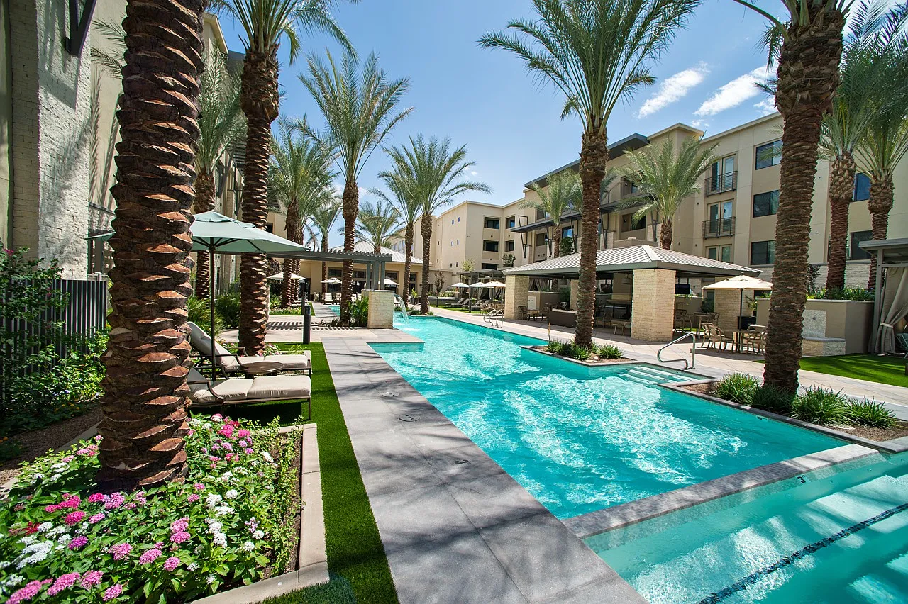 The Lincoln Scottsdale — Photo 2