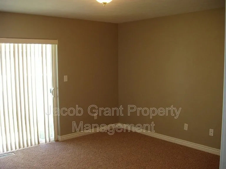 3063 1st St — Photo 7