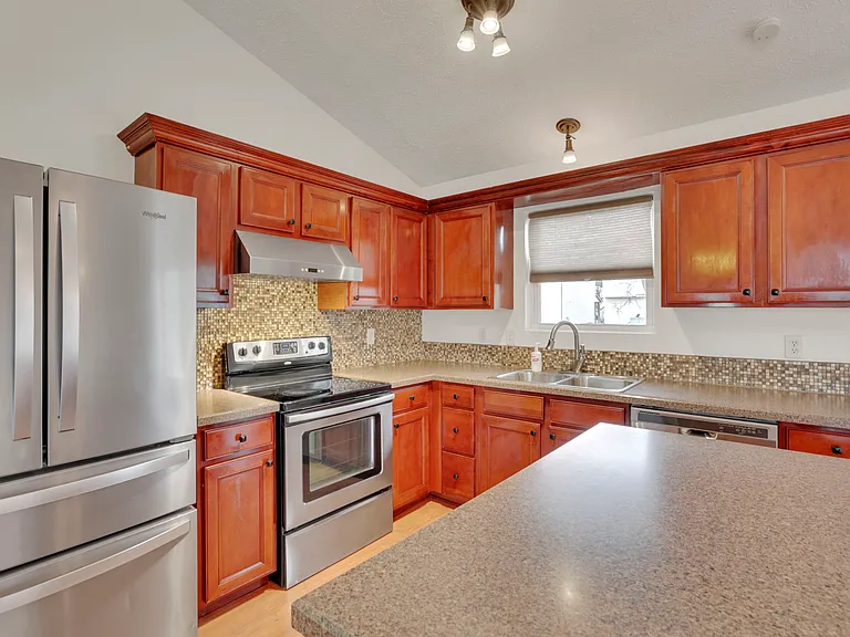 7859 Chapel Stone Rd — Photo 6