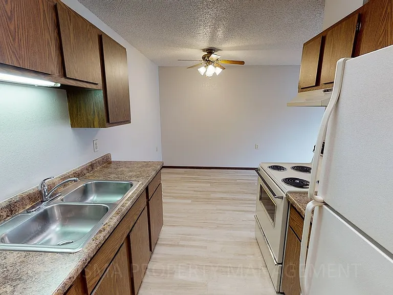 Olive Grove Apartments — Photo 8