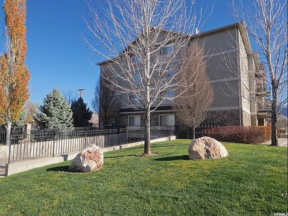 4th image of 1245 E Privet Dr Unit 3-102