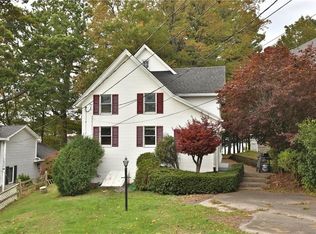 6585 Bonnie Castle Rd, Wolcott, NY 14590