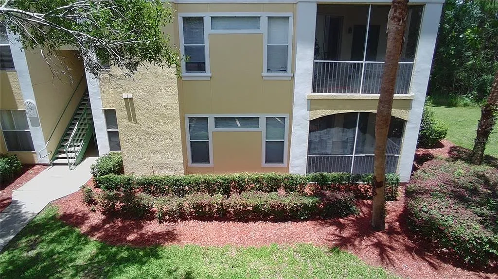 2 bed, 2.0 bath, 1110 sqft, $1,750 — Photo 1
