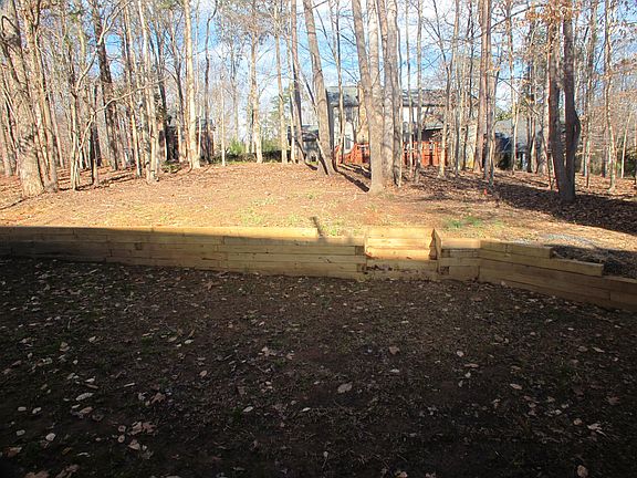 3rd image of 1130 Iverleigh Tl