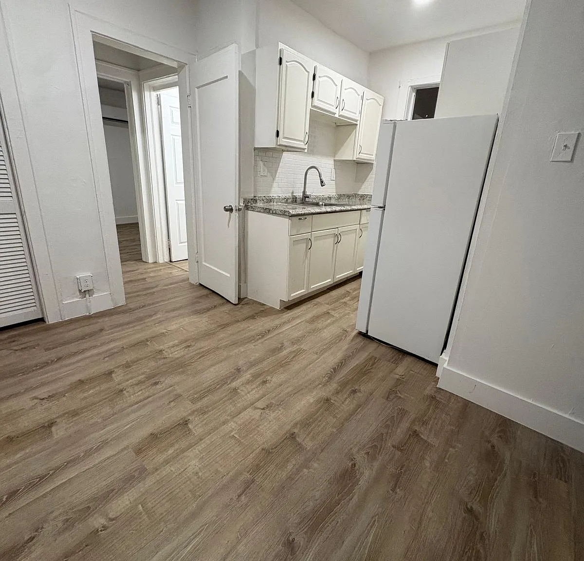 2 bed, 186 sqft, $1,750 — Photo 4