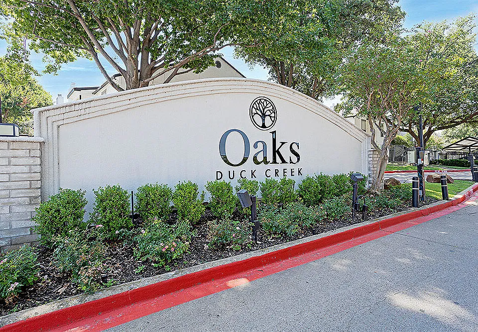Oaks at Duck Creek