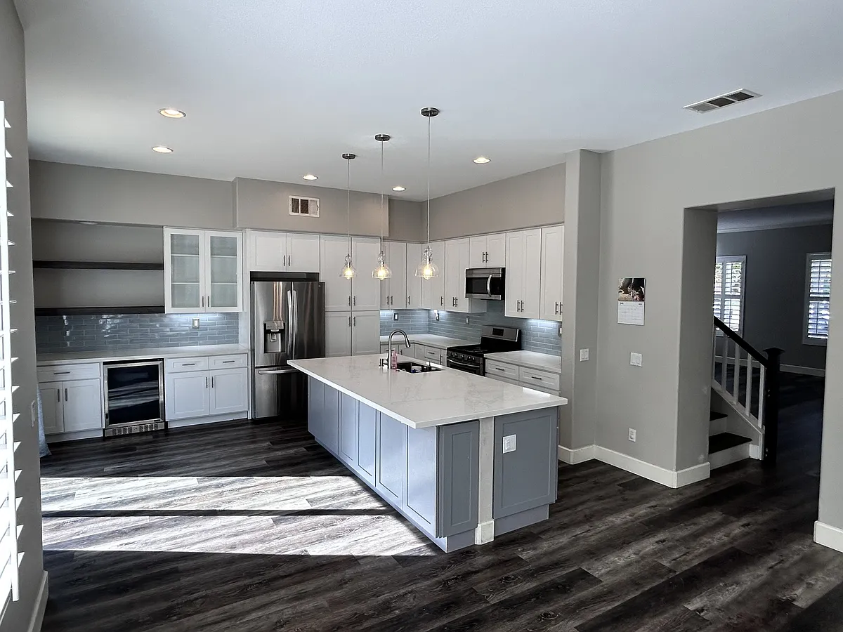 Building Photo - 363 Circulo Coronado