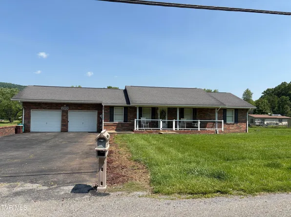 209 Central St SW, Coeburn, VA 24230