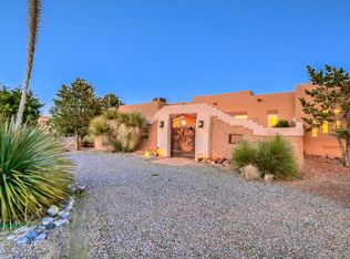 945 Sagebrush Dr, Corrales, NM 87048