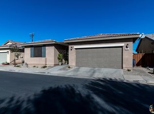 330 Jasmine Pl, Brawley, CA 92227