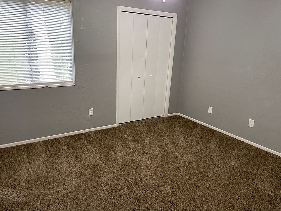 1st image of 1848 Ivy Ln APT 13