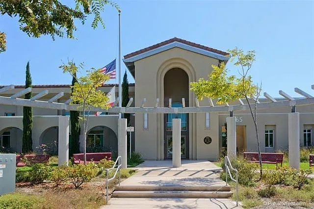 Del sur elementary school