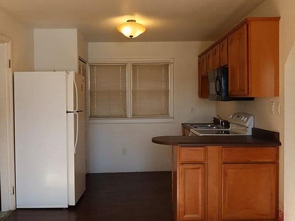5th image of 2719 Bockman Ave