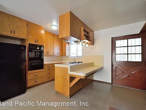 3rd image of 14529 Avis Ave