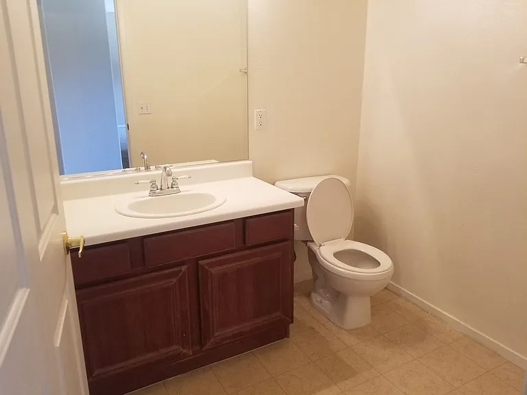 10245 S Maryland Pkwy #2186 — Photo 7