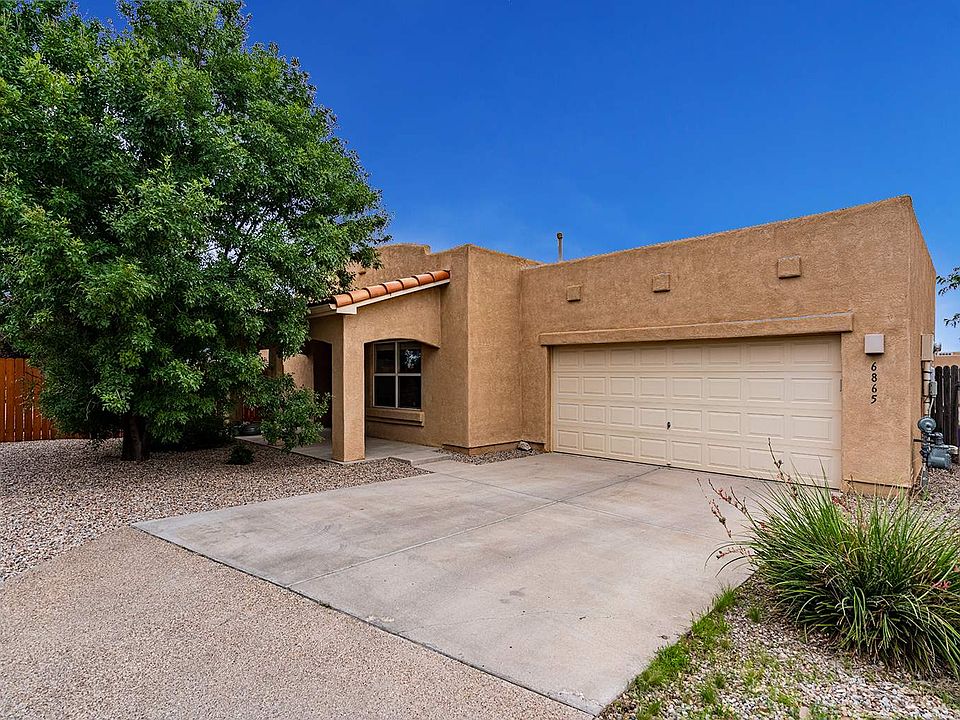 1st image of 6865 Camino Rojo