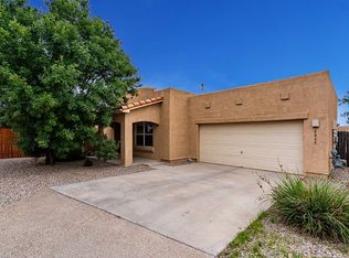 6865 Camino Rojo, Santa Fe, NM 87507