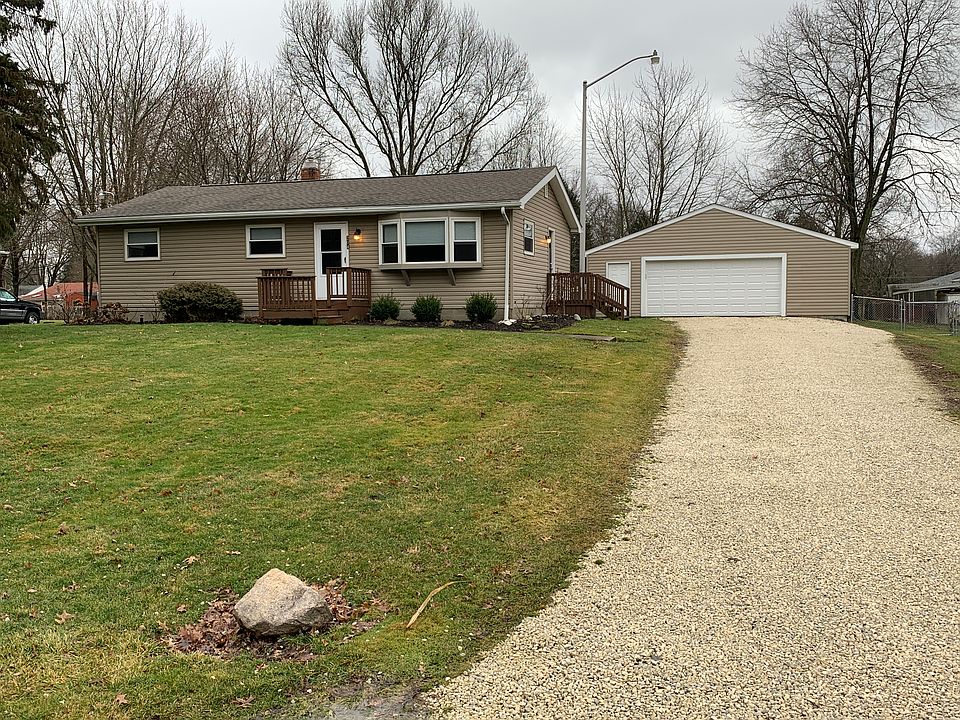 1st image of 204 Nestledown Dr