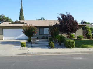 5317 Cherry Tree Ln, Bakersfield, CA
