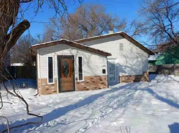 1309 14 1/2 St S, Fargo, ND 58103