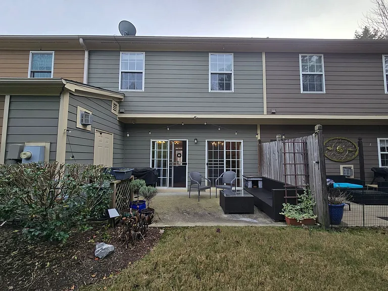 202 Storemont Way — Photo 22