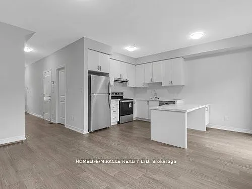 32 Vickers Rd — Photo 13