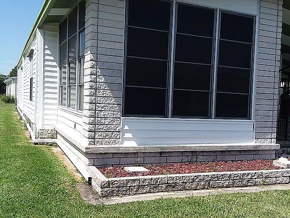 2nd image of 7901 Parkway Blvd