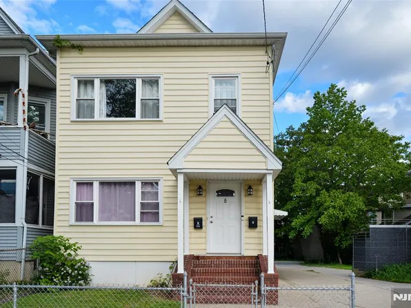 6 May St, Wallington, NJ 07057