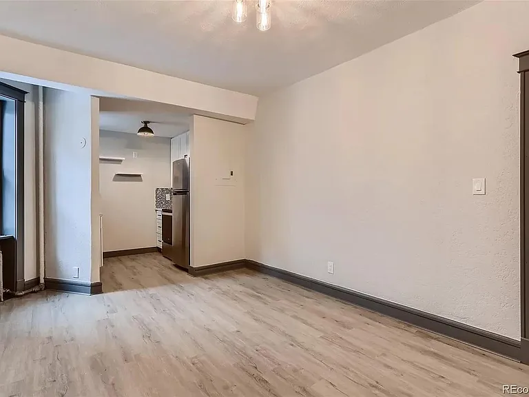 215 E 11th Ave #B5 — Photo 3