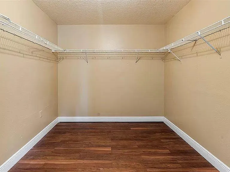 12136 Fern Haven Ave — Photo 50