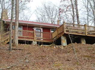 182 Breeze Wood Dr, Franklin, NC 28734