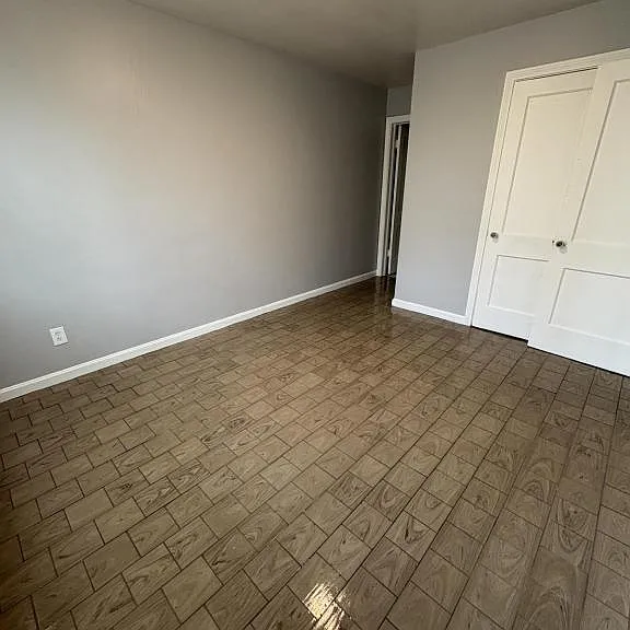 310 Vine Ave — Photo 9
