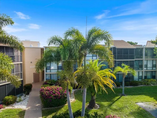 618 Bird Bay Dr S APT 317, Venice, FL 34285