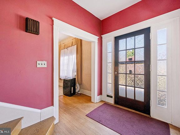 4th image of 3814 Kanawha St NW