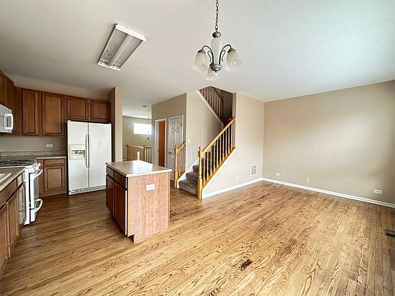 5th image of 4149 Milford Ln
